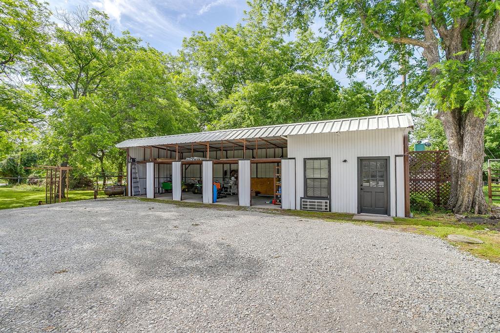 1600 FM 3433 - Photo 34