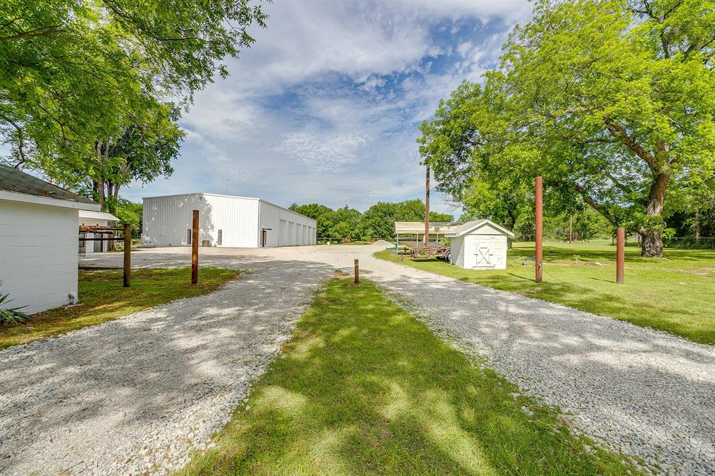 1600 FM 3433 - Photo 37