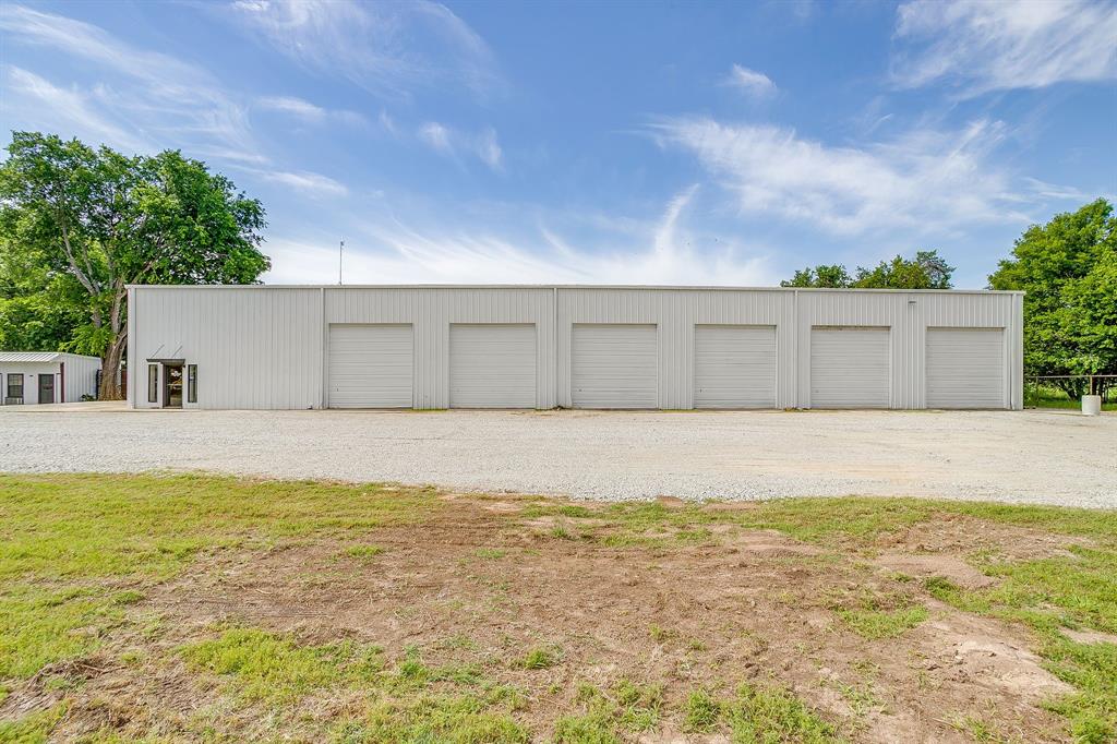 1600 FM 3433 - Photo 5