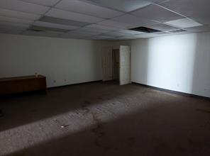 401 E Texas Avenue - Photo 10
