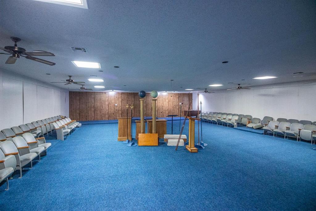402 Legendary Lane - Photo 12