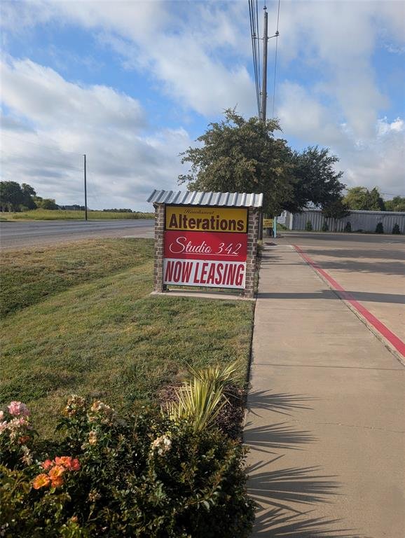 431 N State Highway 342