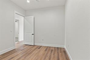 108 E 6th Street - Photo 11