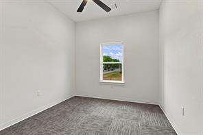 108 E 6th Street - Photo 18