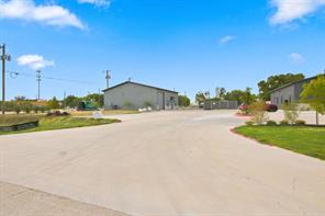 108 E 6th Street - Photo 29