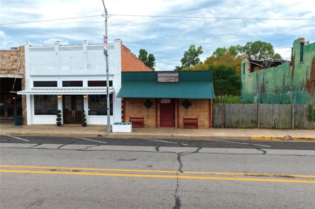 506 Main Street