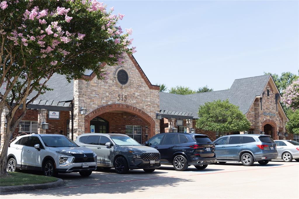 515 W Southlake Boulevard - Photo 1