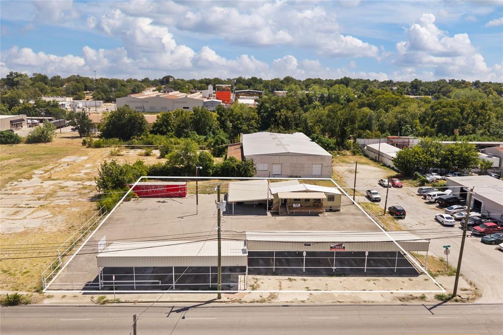 2020 Franklin Avenue - Photo 1