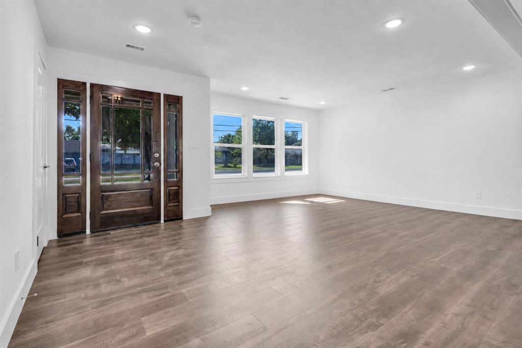 128 N Osborn Street - Photo 9