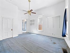 504 W Knox Street - Photo 12