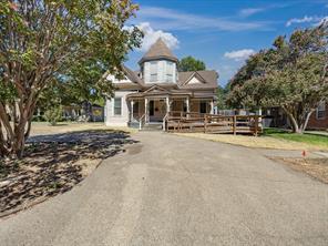 504 W Knox Street - Photo 3
