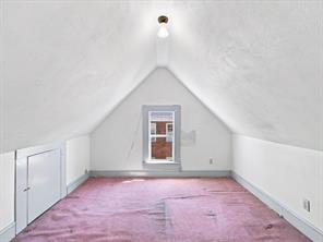 504 W Knox Street - Photo 30