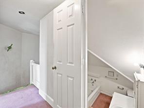 504 W Knox Street - Photo 32