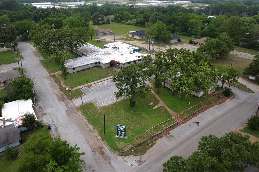 707 N Waldrip Street - Photo 1