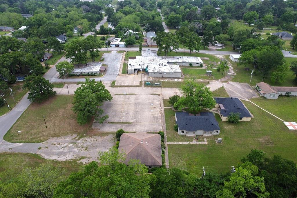 707 N Waldrip Street - Photo 2