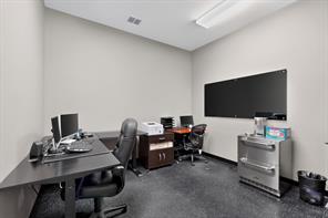 2230 Bush Drive - Photo 10