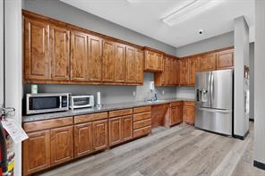 2230 Bush Drive - Photo 11