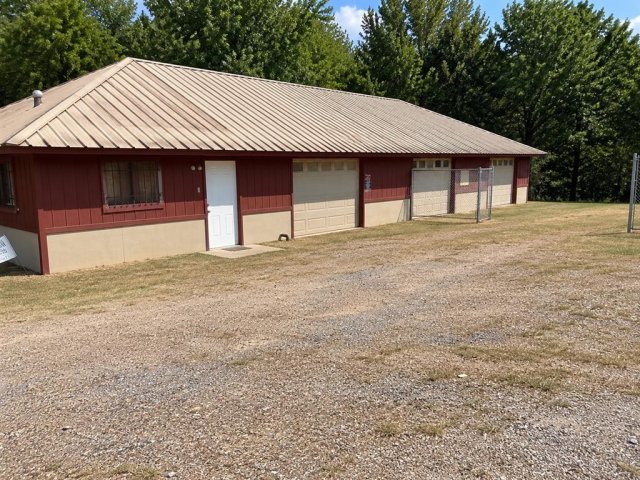 530 E US Highway 69