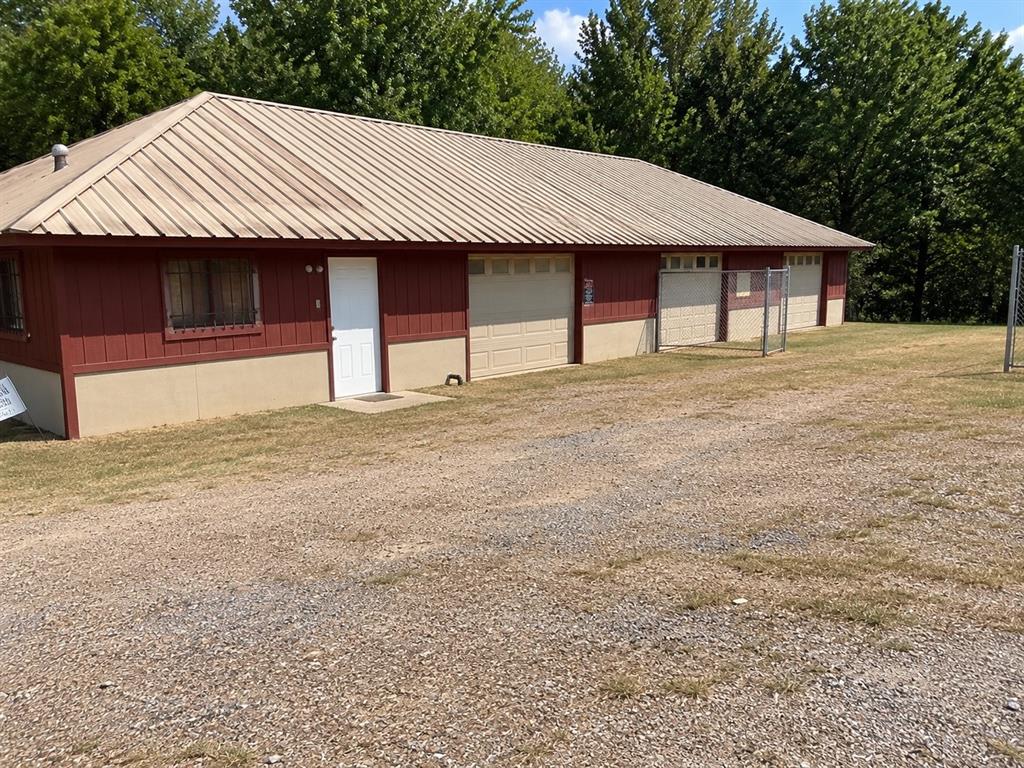 530 E US Highway 69 - Photo 1