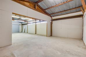 3690 N Oak - Photo 16