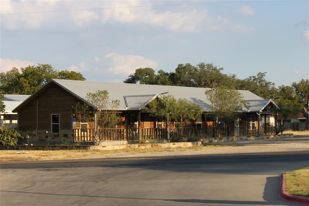 257 FM 927 - Photo 1