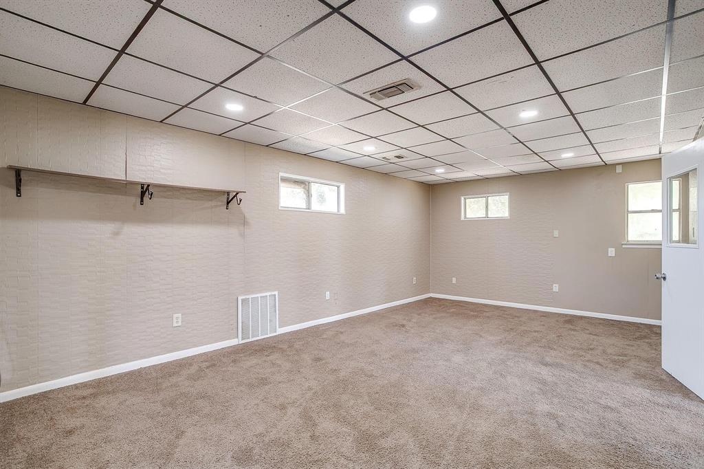 1060 S Burleson Boulevard - Photo 11