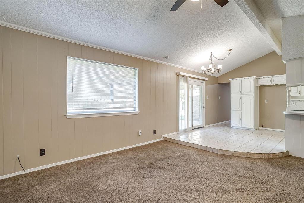 1060 S Burleson Boulevard - Photo 20