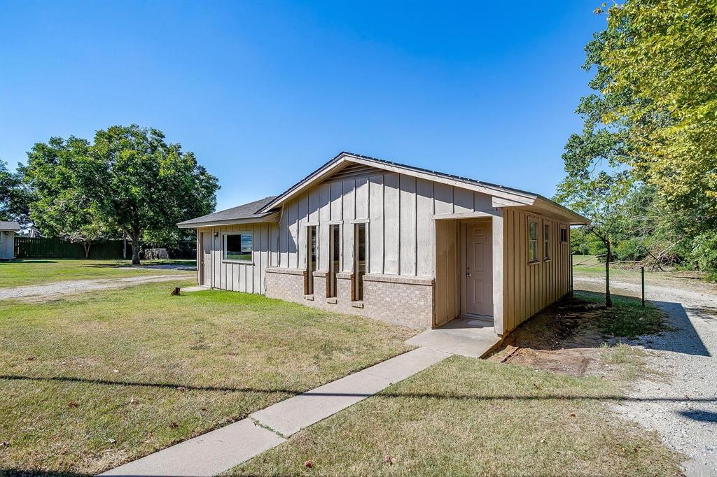 1060 S Burleson Boulevard - Photo 8
