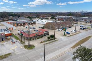 6318 Broadway Boulevard - Photo 2