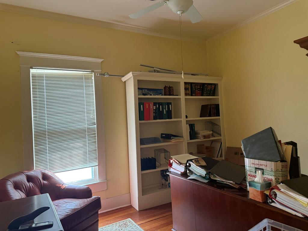 107 N Alamo Street - Photo 32