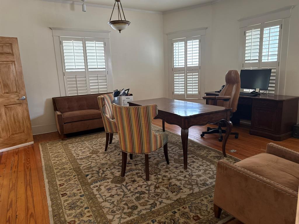 107 N Alamo Street - Photo 35