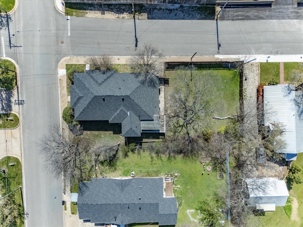 107 N Alamo Street - Photo 8