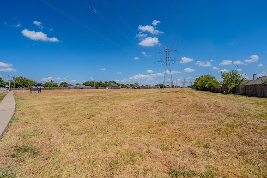 1300 Southeast Parkway - Photo 3
