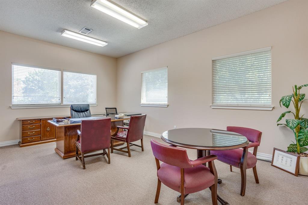 1415 E Belt Line Road - Photo 24