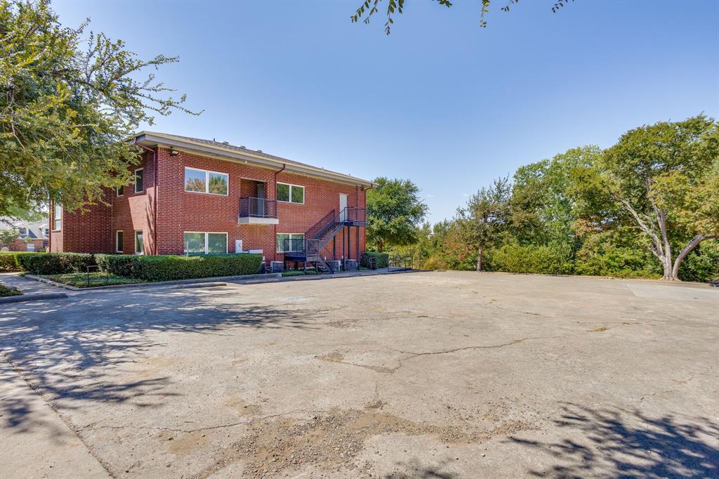 1415 E Belt Line Road - Photo 32