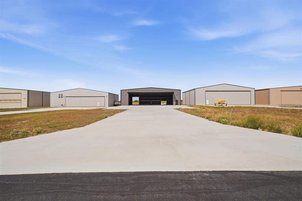 293 Beechcraft Lane - Photo 32