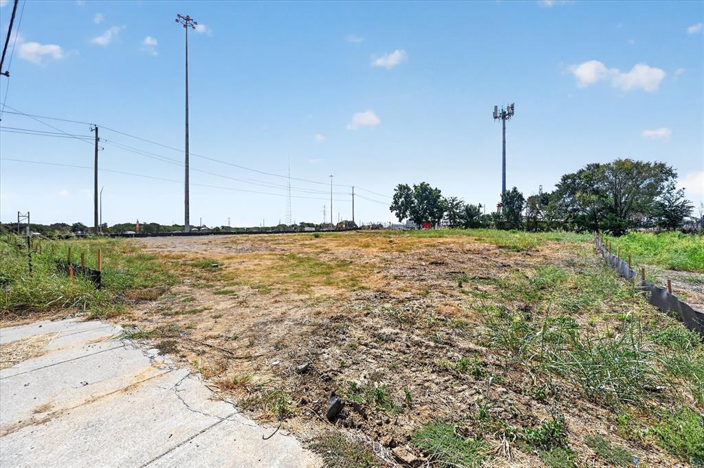 5600 E Loop 820 S - Photo 14