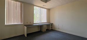 1100 S Austin Avenue - Photo 9