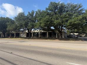 1600 Lake Air Drive - Photo 2