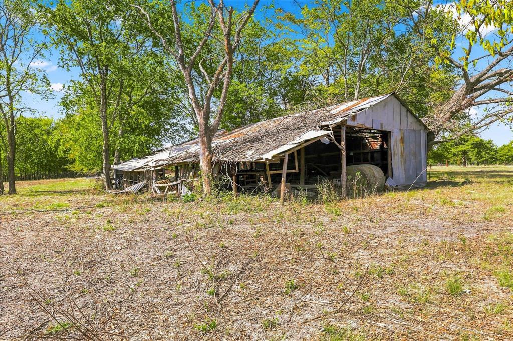 225-227 County Road 3731 - Photo 18