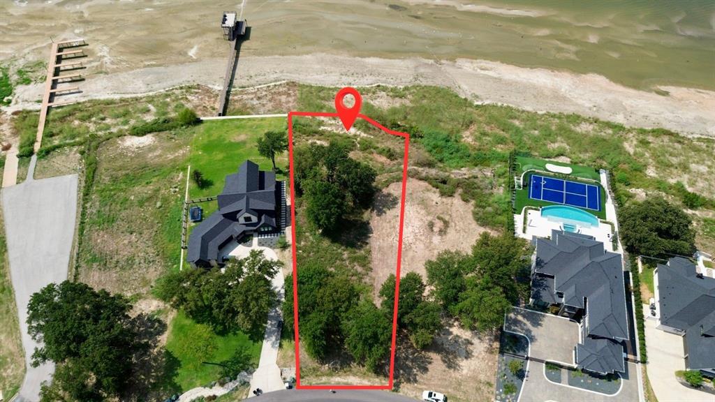 1578 Shoreline Drive - Photo 2