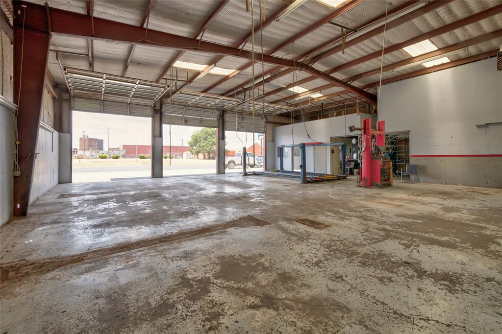 409 N Treadaway Boulevard - Photo 2