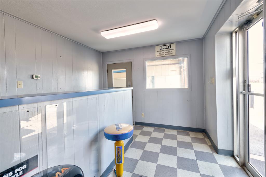 409 N Treadaway Boulevard - Photo 9