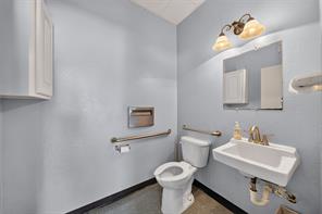908 N Palestine Street - Photo 15