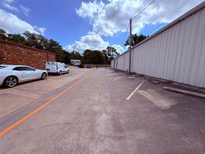 622 W Broadway Street - Photo 10
