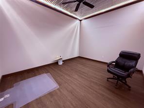 622 W Broadway Street - Photo 18