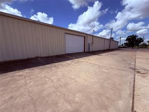 622 W Broadway Street - Photo 7