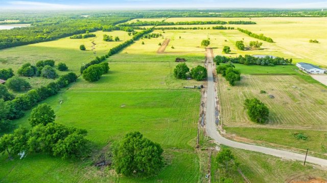 357 Private Road 33261