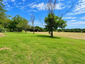 1438 Hurst Road - Photo 4