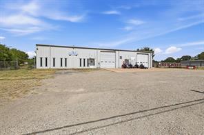 2460 Farm Road 79 - Photo 26